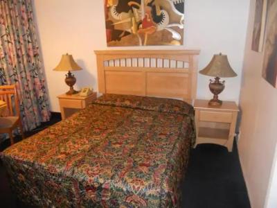 Tradewinds All Suites - 30