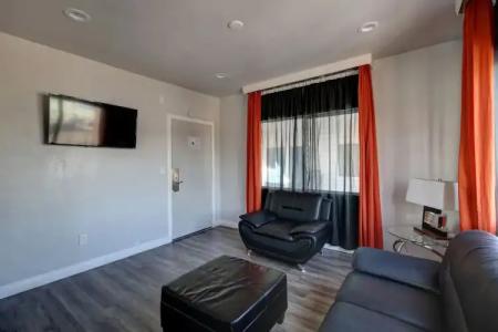 Tradewinds All Suites - 10