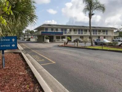 Motel 6 Kissimmee, FL - Orlando - 56