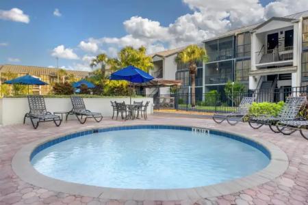 Parkway International Resort - 17