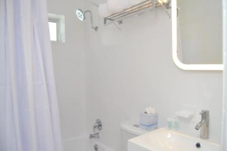 Royal Palms Resort & Spa - 8