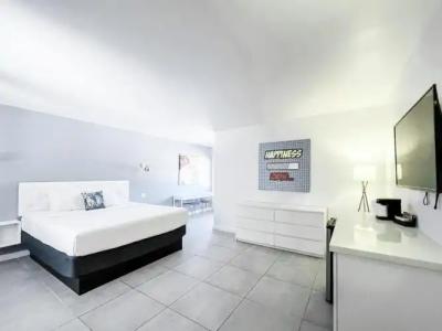 Royal Palms Resort & Spa - 55