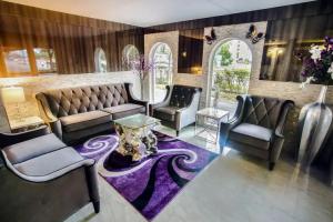 Ocean Beach Palace, Fort Lauderdale