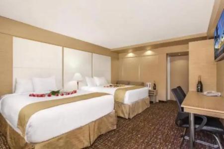 Ocean Beach Palace - 36