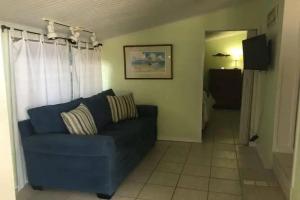 Sunset Cove Beach Resort, Key Largo