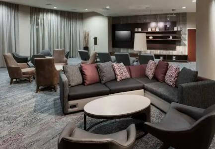 Courtyard Miami at Dolphin Mall - 1