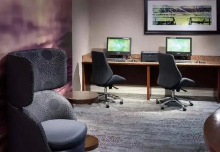 Courtyard Miami at Dolphin Mall - 6