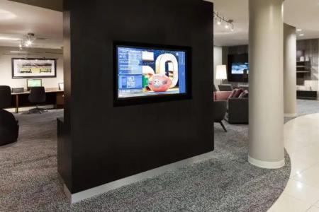 Courtyard Miami at Dolphin Mall - 15