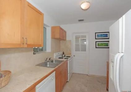 Bikini Hostel, Cafe & Beer Garden - 22