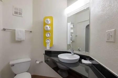 Orlando, FL - International Dr - 31