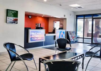 Comfort Suites Tallahassee Downtown - 15