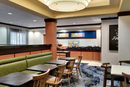 Fairfield Inn & Suites by Marriott Tallahassee Central - 15
