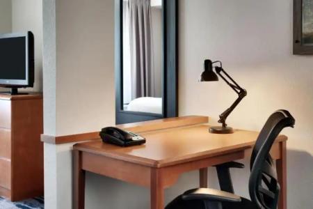 Fairfield Inn & Suites by Marriott Tallahassee Central - 34