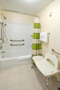 Fairfield Inn & Suites by Marriott Tallahassee Central - 24