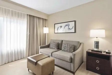 DoubleTree by Hilton - 38