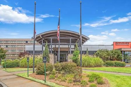 DoubleTree by Hilton - 0