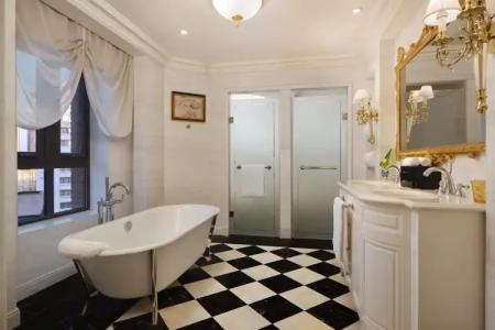 The Ritz-Carlton, - 7