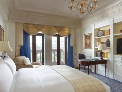 The Ritz-Carlton, - 35