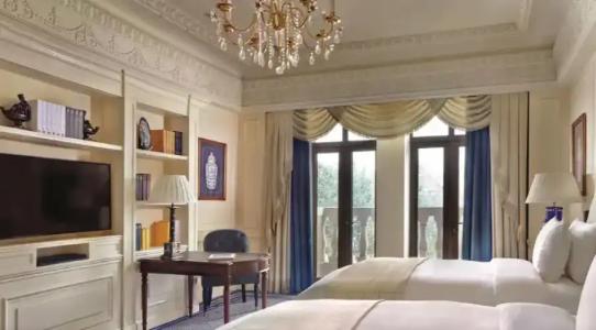 The Ritz-Carlton, - 61