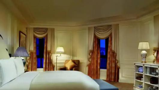 The Ritz-Carlton, - 82