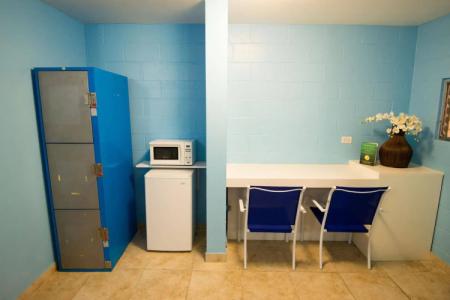 Waikiki Beachside Hostel - 18