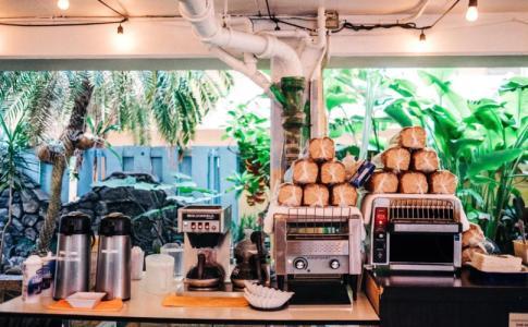 Waikiki Beachside Hostel - 9