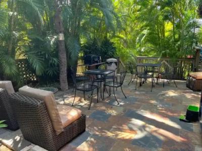 Maui What a Wonderful World Bed & Breakfast - 72