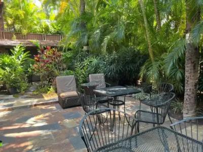 Maui What a Wonderful World Bed & Breakfast - 24