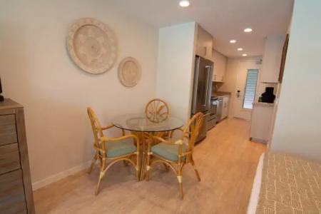 Castle Nāpili Surf Beach Resort - 51