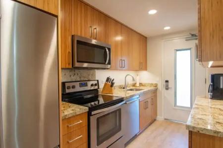 Castle Nāpili Surf Beach Resort - 9