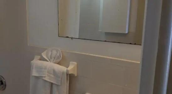 Crystal Sands Motel - 10