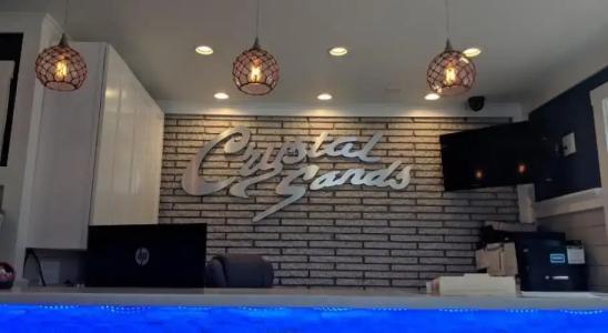 Crystal Sands Motel - 1