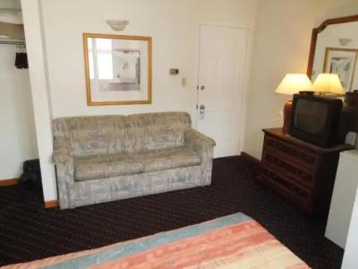 Calypso Boutique - 19