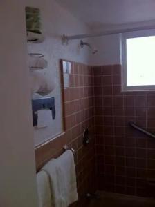 The Singapore Motel - 6