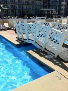 The Singapore Motel - 13