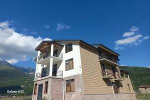 Ninama Guest house, Mestia