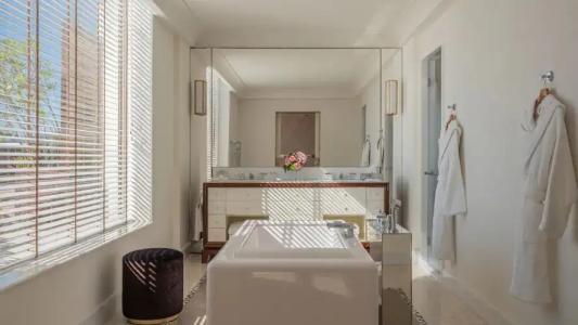 Hôtel Martinez, in The Unbound Collection by Hyatt - 164