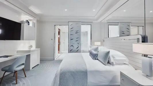 Hôtel Martinez, in The Unbound Collection by Hyatt - 116