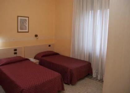 Casa La Salle - Casa Religiosa - 1