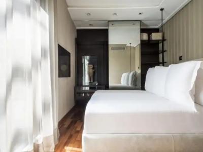 Claris & Spa GL, a Small Luxury of the World - 77