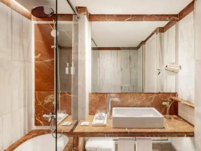 Claris & Spa GL, a Small Luxury of the World - 47