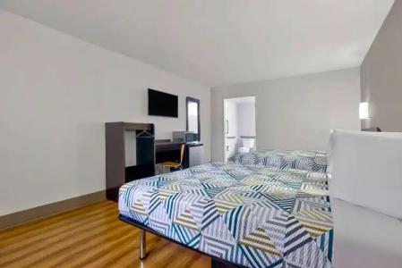 Motel 6 Plano, TX - Plano Northeast - 2