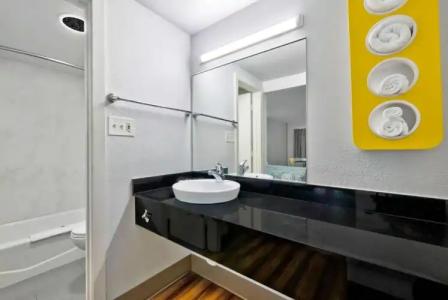 Motel 6 Plano, TX - Plano Northeast - 18