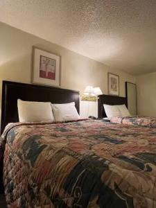 Columbus Motor Inn - 30