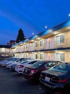 Columbus Motor Inn - 20