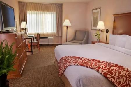 Silver Cloud - Seattle University of Washington District - 5