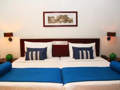 Earl's Red Passikudah - 27