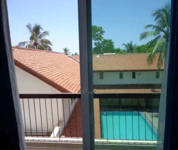 Earl's Red Passikudah - 20