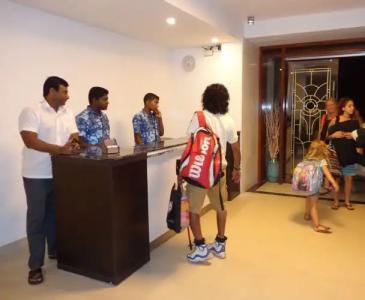 Earl's Red Passikudah - 21