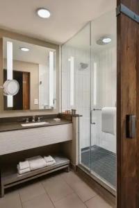 Epicurean, Autograph Collection - 51